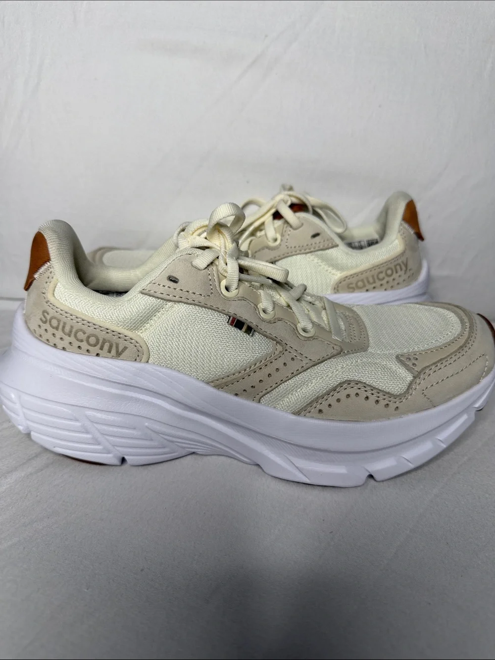 Saucony lightweight pwrrun